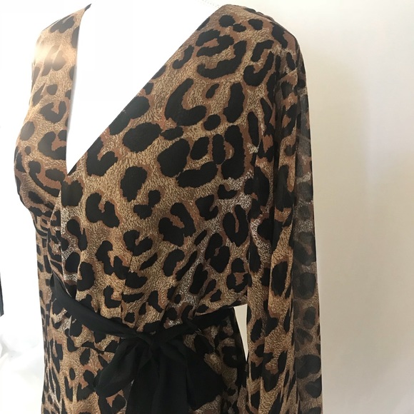 Vintage Cheetah/Leopard Silk Wrap Dress - Picture 4 of 7